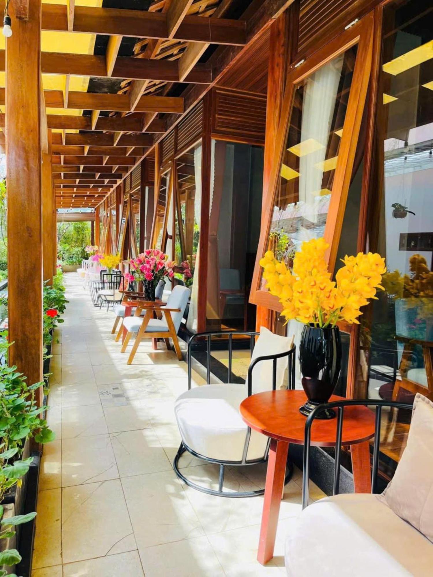 Vuon Tra Homestay Mang Den Kon Von Kla Exterior foto